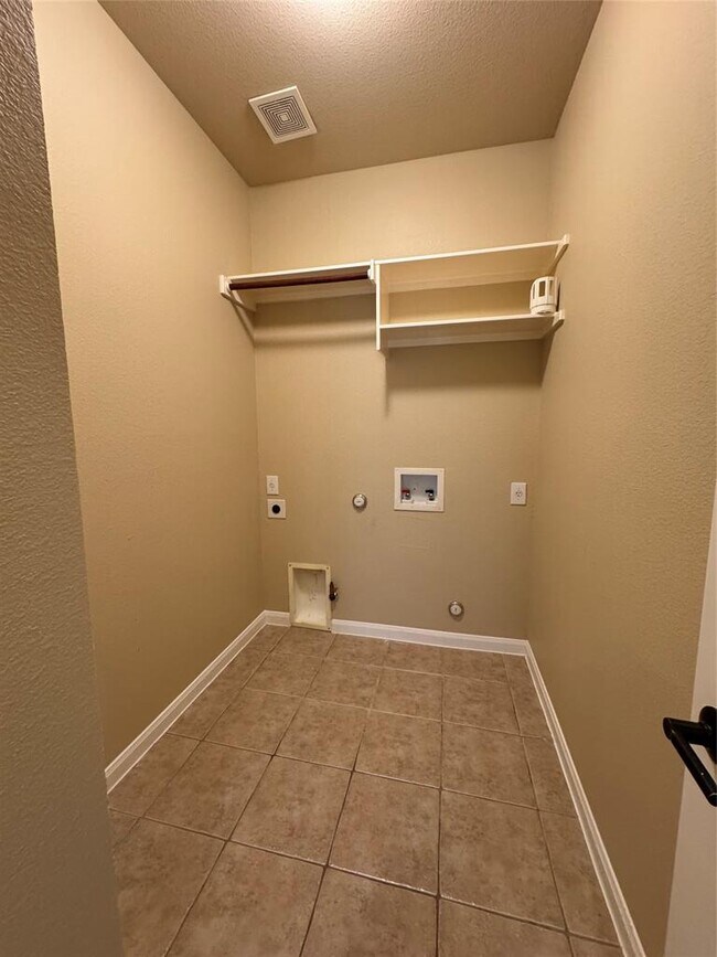 Building Photo - 3701 Turkey Path Bend