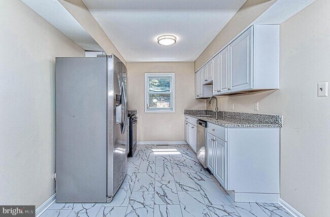 Building Photo - 8467 Ivy Glen Ct