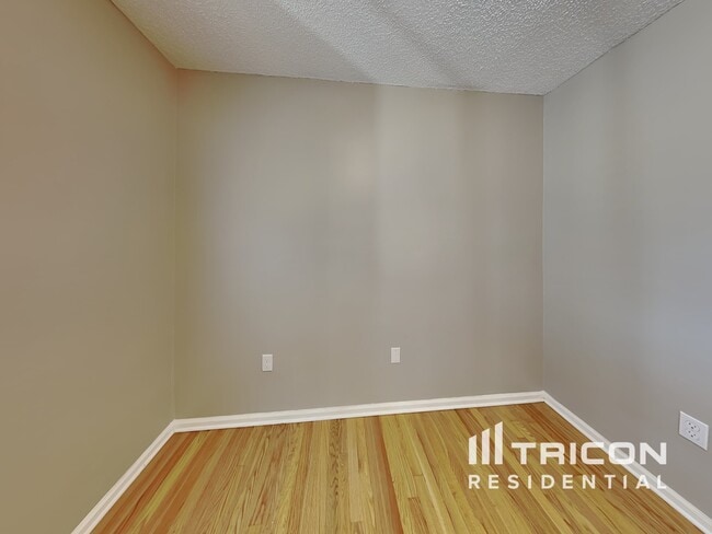 Building Photo - 1229 Moss Acres Ct