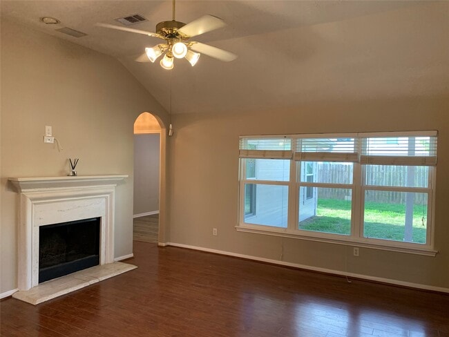 Building Photo - 3611 Stratford Town Ln