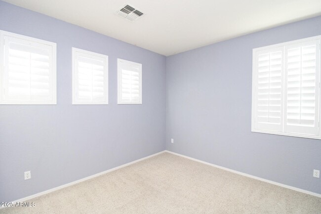 Building Photo - 3316 E Kingbird Pl