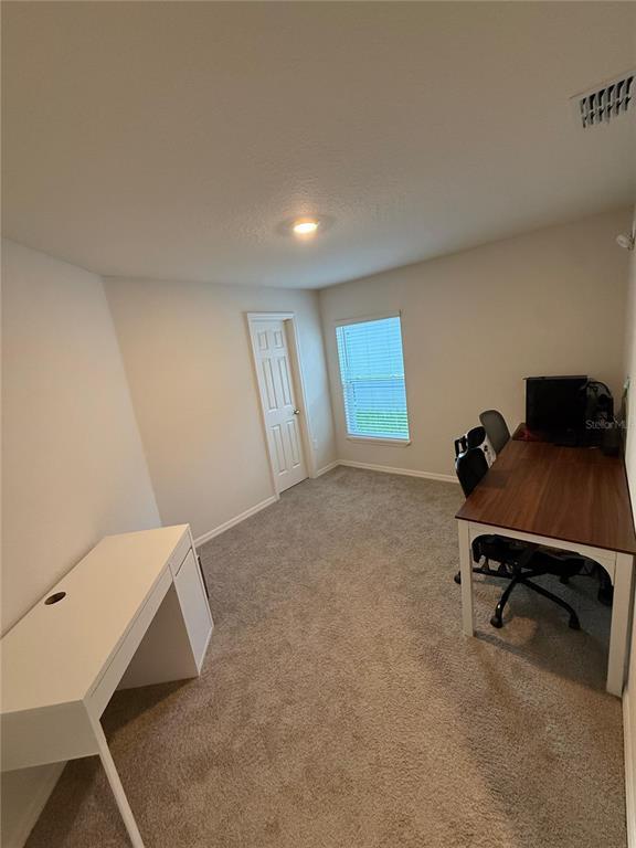 Building Photo - 319 Lily Ln