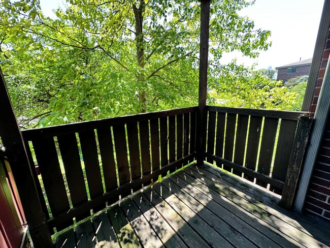 Building Photo - 1340 Brook St