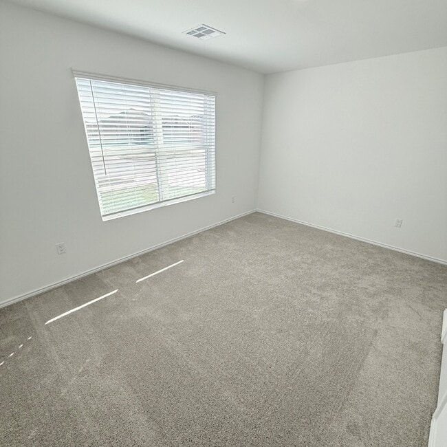 Building Photo - 1917 Rock Elm Dr