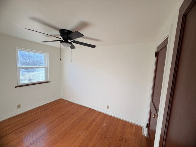 Building Photo - 4861 Bull Creek Rd