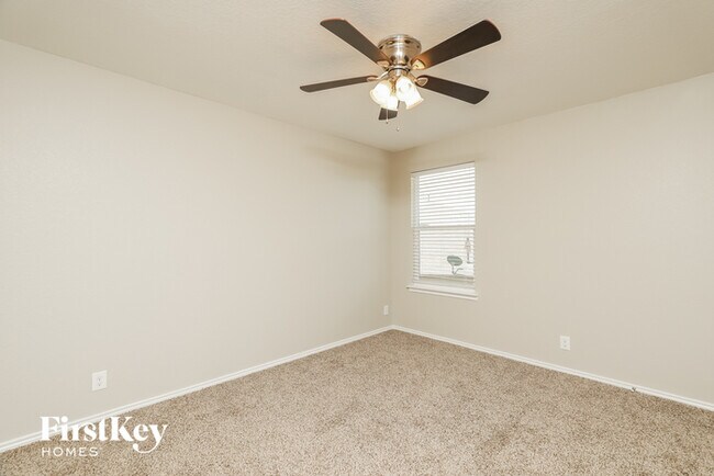Building Photo - 10254 Metz Vly