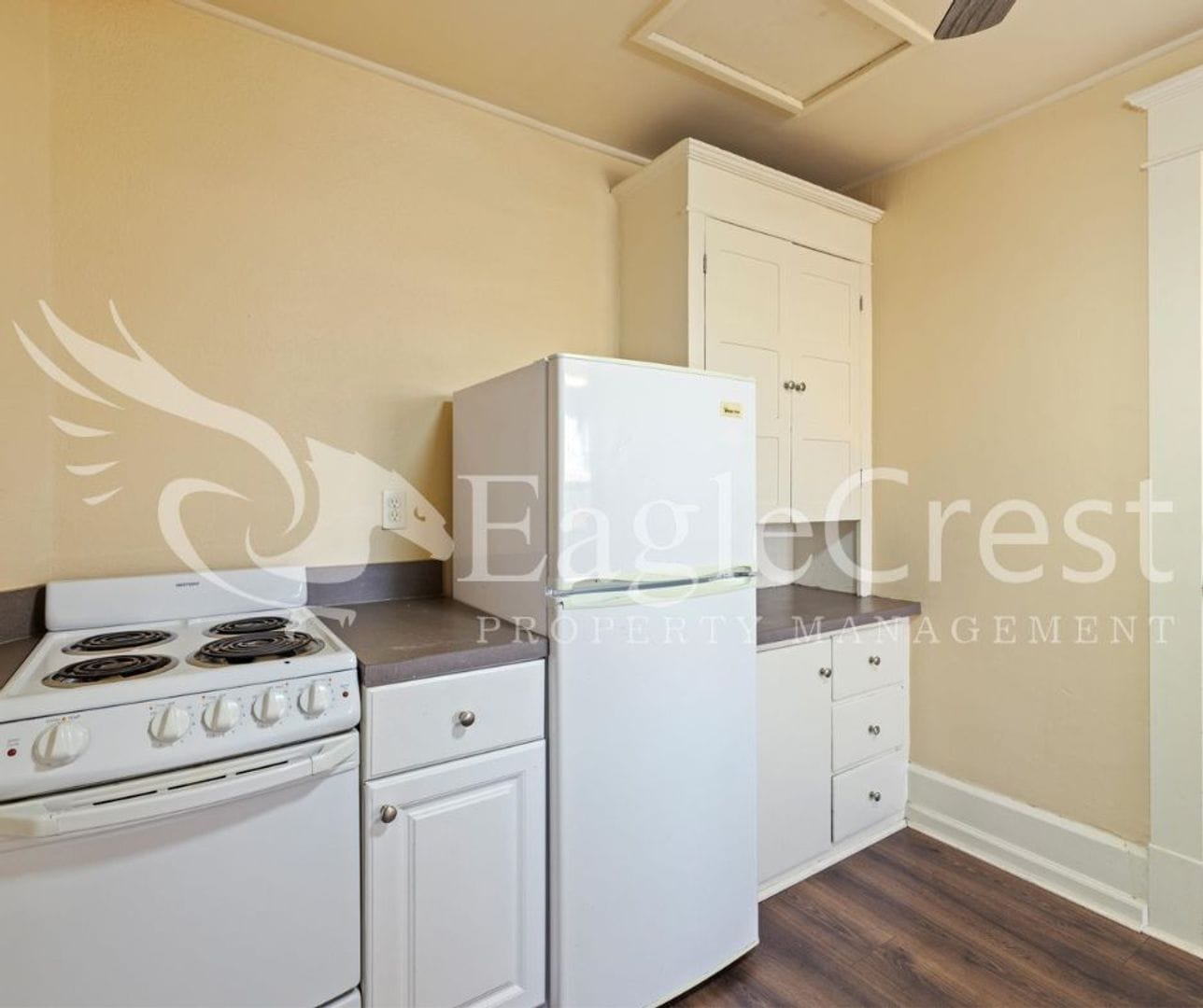Building Photo - 105NSP