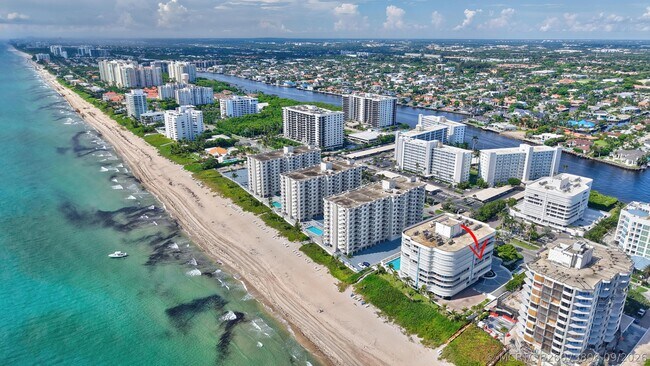 Building Photo - 3211 S Ocean Blvd