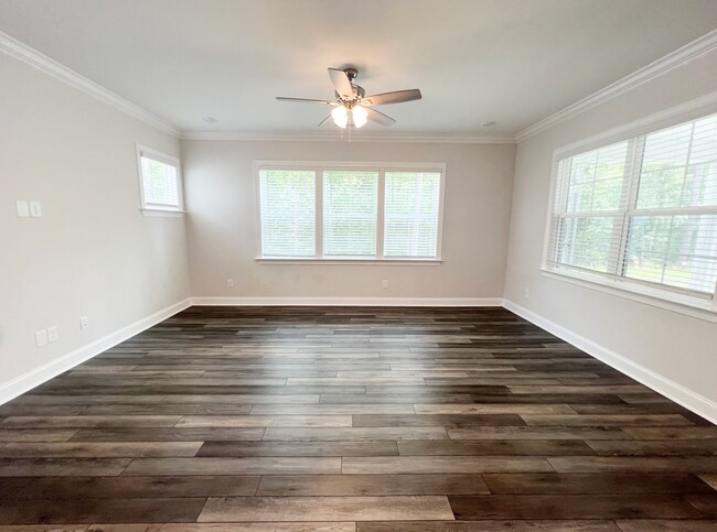Building Photo - Like new 4BR house in Tryon, Wake Forest