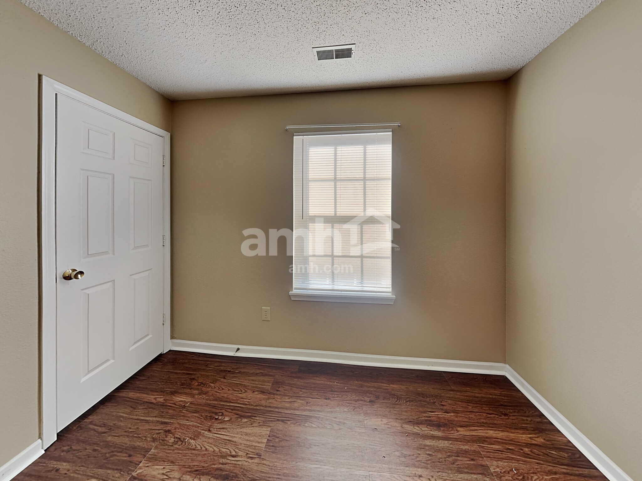 Building Photo - 8036 Whistlewood Dr