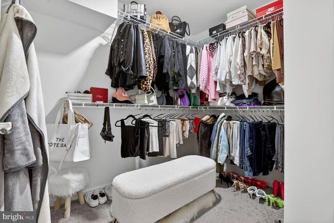 Building Photo - 9427 James MacGowan Ln