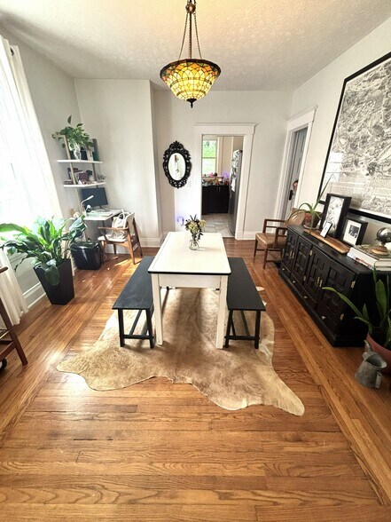 Dining Room - 1301 Morten St