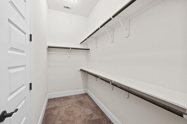 Building Photo - 9707 Highland Pointe Dr