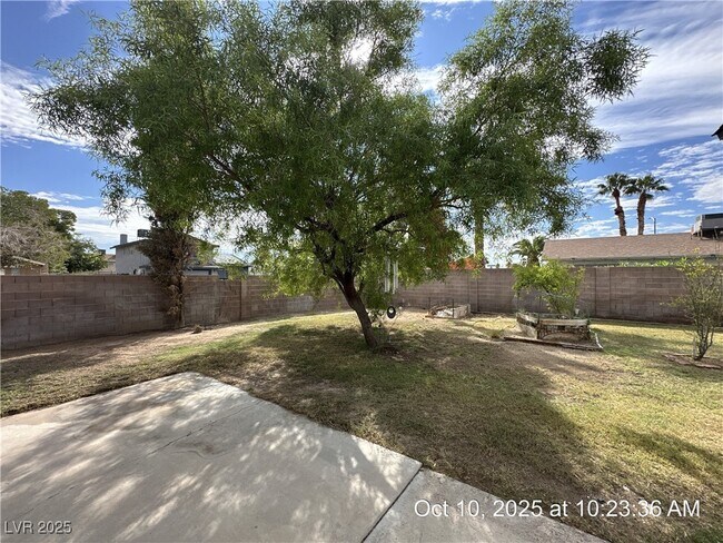 Building Photo - 5817 Sinaloa Ct