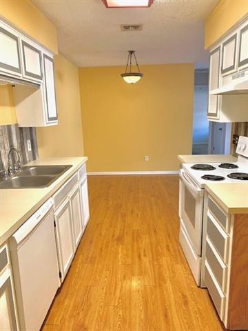 Building Photo - 717 Bluebonnet Dr