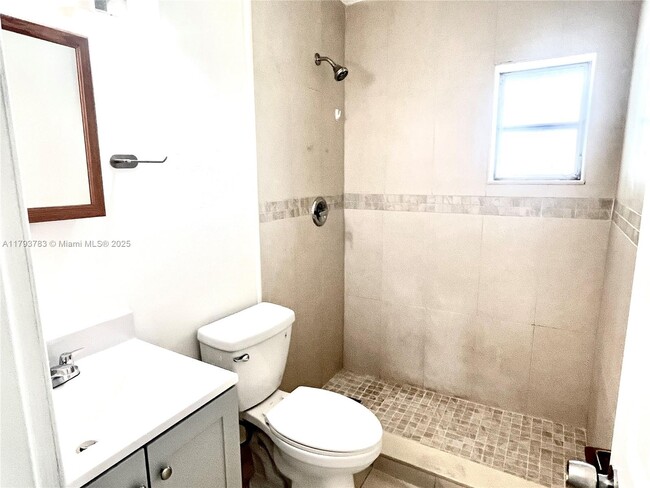 Building Photo - 4308 SW 130th Ct