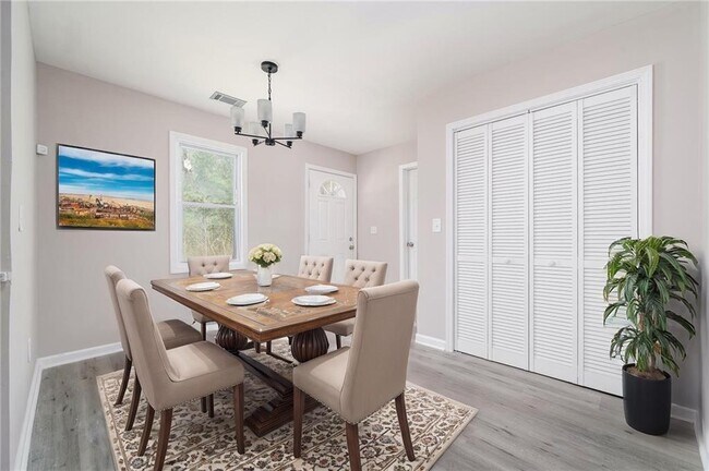 Building Photo - 665 S Eugenia Pl NW