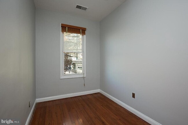 Building Photo - 964 Florida Ave NW