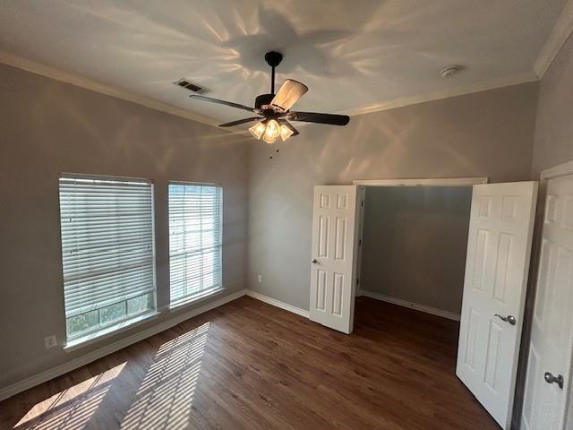 Building Photo - 2105 Cardinal Dr