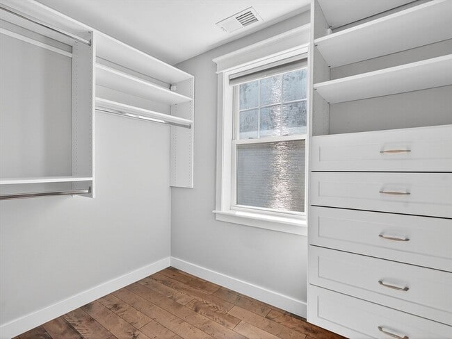 Building Photo - 409 Norfolk St