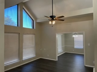 Great Room Front Room with dining area - 3300 Broken Bow St