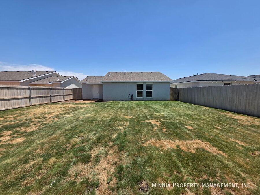 Building Photo - 7113 Black Butte