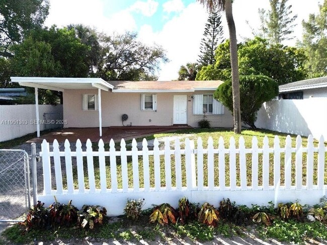 Building Photo - 525 NW 15th Terrace