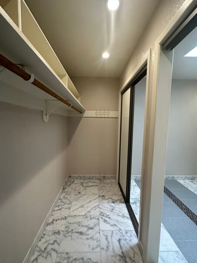 Building Photo - 2601 Bardolino Ln