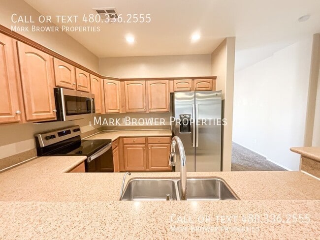 Building Photo - 1204 E Blackfoot Daisy Dr