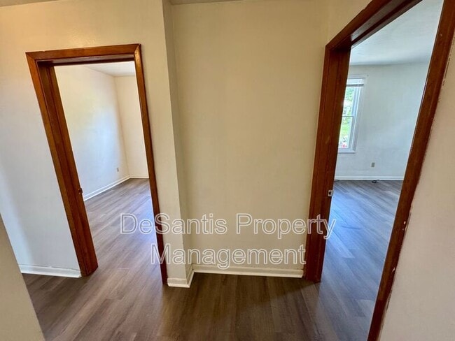 Building Photo - 212 N Highland Ave
