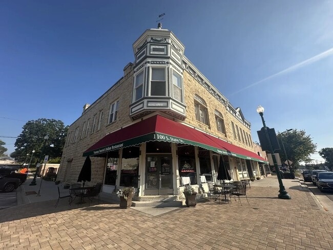 Building Photo - Apartments in Lockport