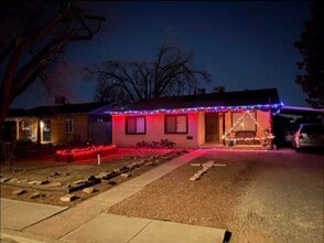 Building Photo - 825 Palomas Dr SE