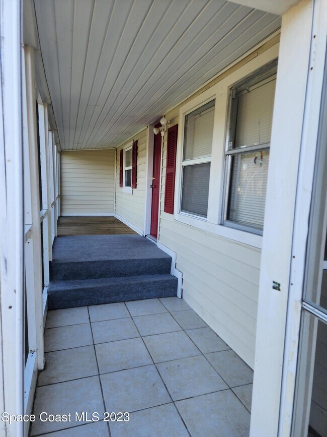 Building Photo - 388 Mac Arthur Cir-