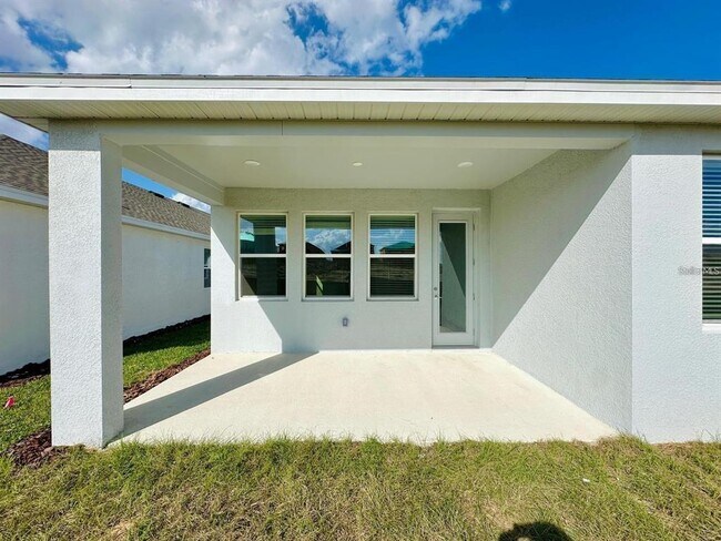 Building Photo - 2665 Armstrong Ave