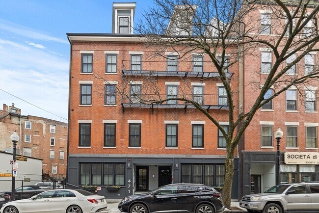 Building Photo - 471 Hanover St