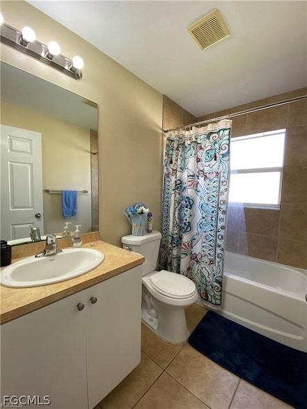 Building Photo - 4317 SW Santa Barbara Pl