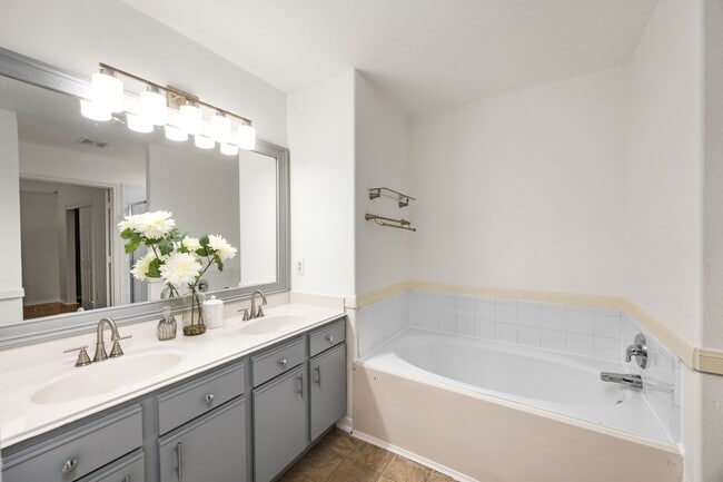 Building Photo - 19627 Lighthouse Scene Ln