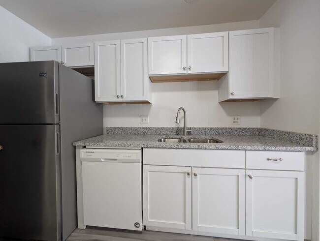 Building Photo - 205 Glasgow Ln