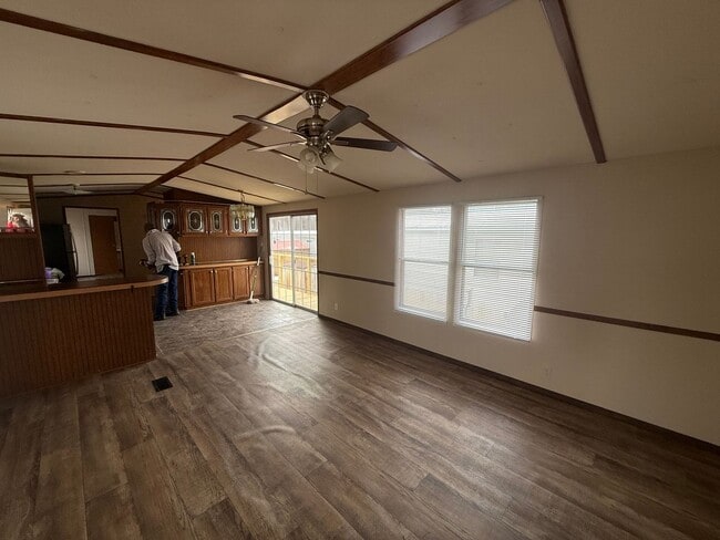 Building Photo - For Rent Deer Run