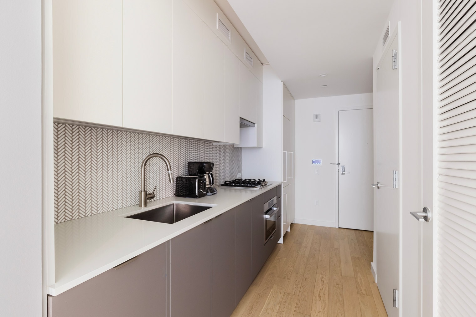 Building Photo - 244 W 29th St