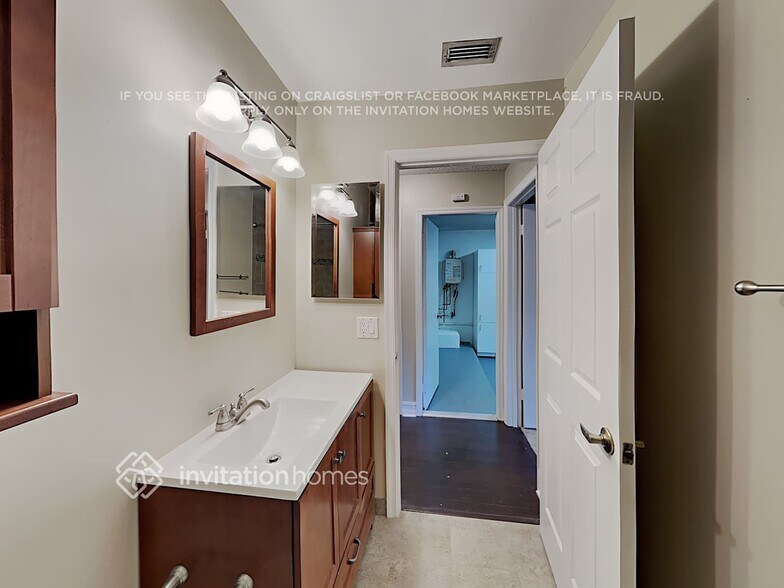 Building Photo - 13528 NW 5th Ct