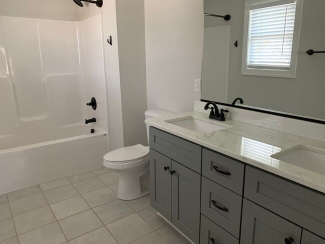 Building Photo - Cornerstone Townhomes-Convenient Timberlak...
