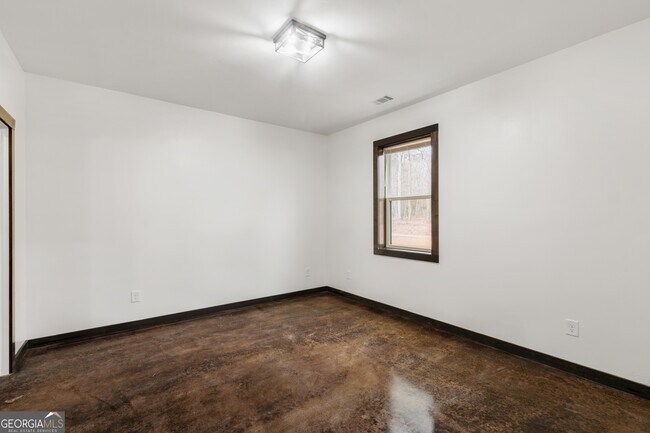 Building Photo - 620 Stiles Rd