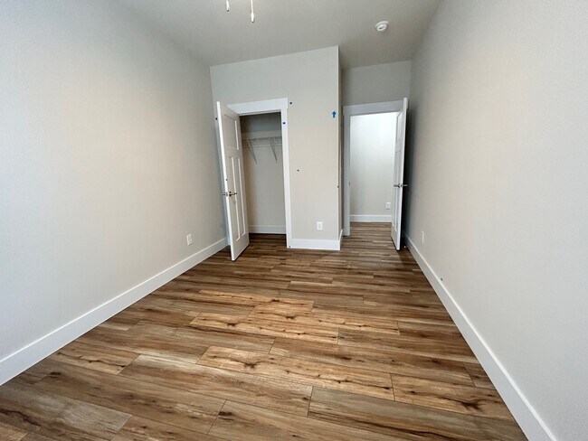 Building Photo - 1742 Arbor Hills Dr SE