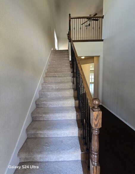 Building Photo - 9921 Prairie Dog Ln
