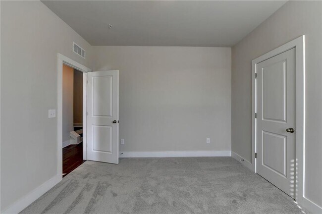 Building Photo - 1241 Waldon Xing