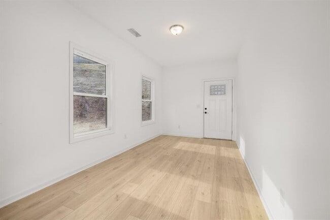 Building Photo - 4410 Ross Estates Ct SW