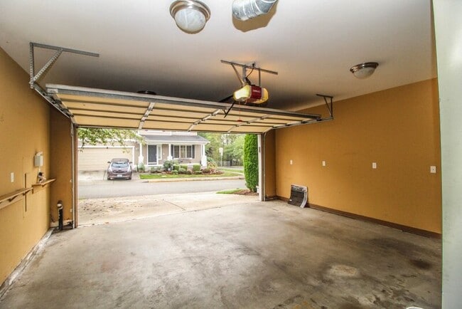 Building Photo - 2303 195th Pl SE