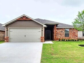 Building Photo - 1701 Crimson Lake Blvd