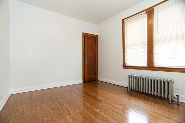Building Photo - 5044 W 30th St